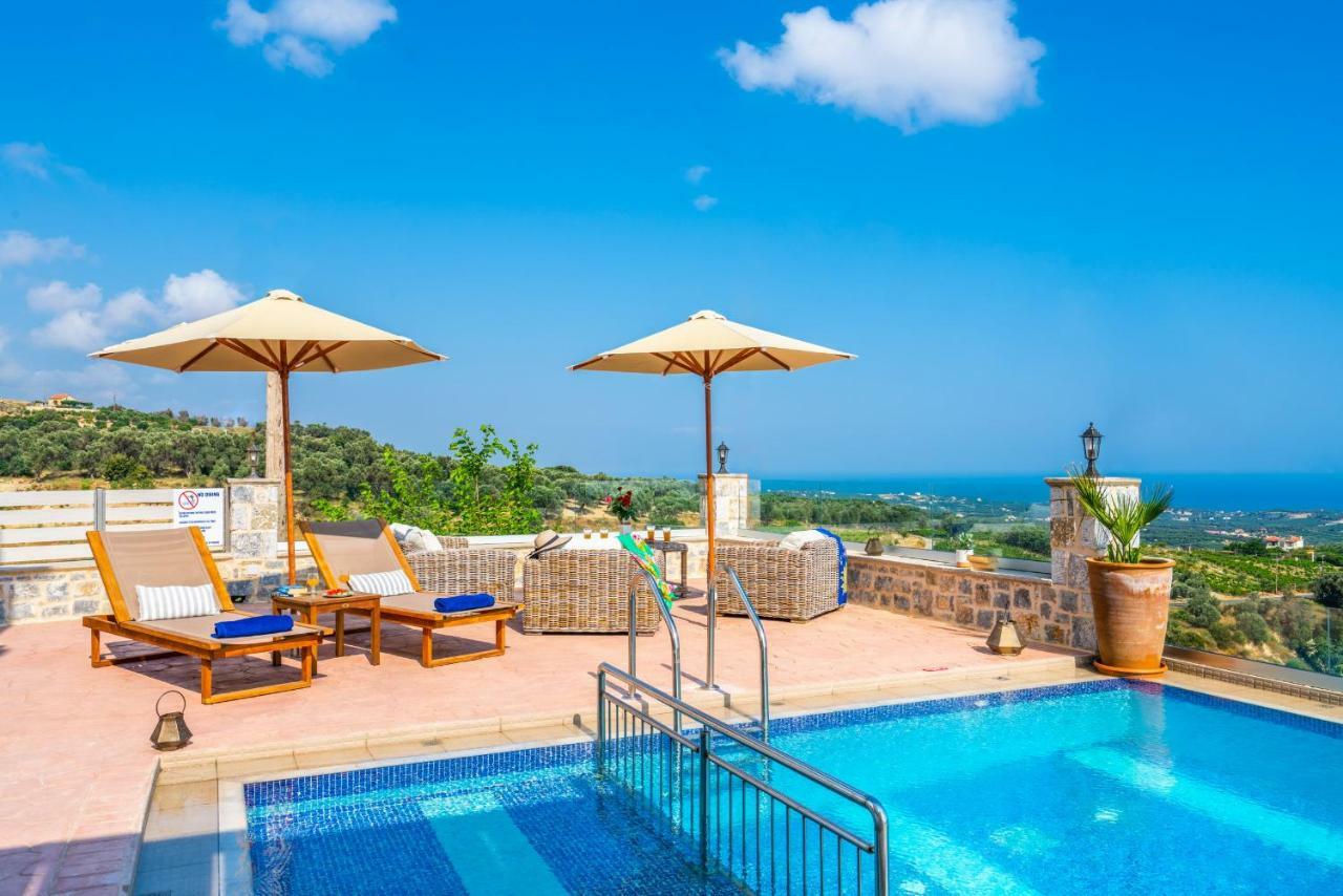 New Villa Kantifes 4 Families Or Couples With Private Pool & Bbq Kirianna Dış mekan fotoğraf